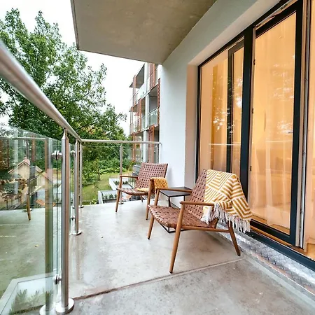 Laguna 20 * פולניסה-ז'דוז'