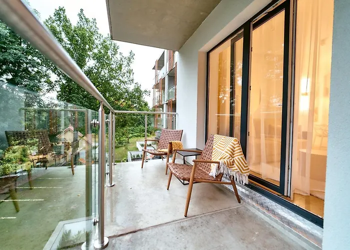 Laguna 20 * פולניסה-ז'דוז'