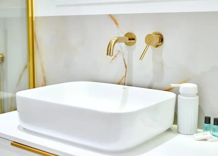 Laguna 20 פולניסה-ז'דוז'