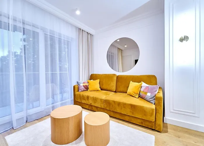 Laguna 20 * פולניסה-ז'דוז'